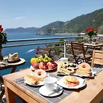 Arpaiu 4* Manarola